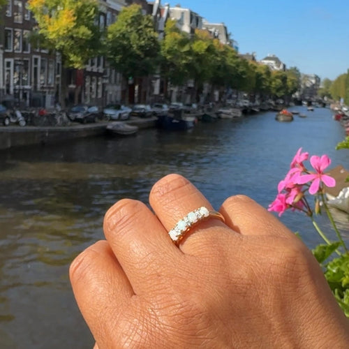 Bague 55 Bague en or jaune 14k avec opales et diamants 58 Facettes E2DF153C5794459CBE4FAE2108E20EAB