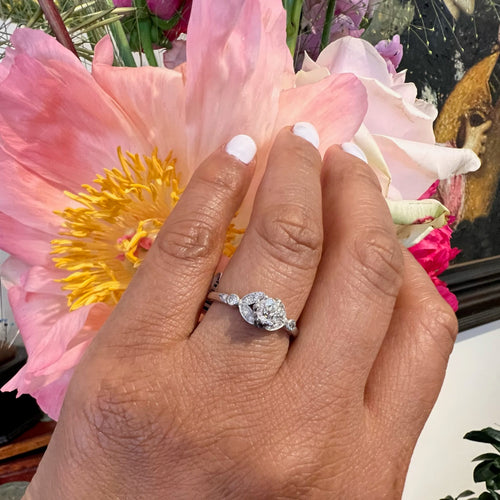 Bague 56 Bague solitaire en platine avec diamants 58 Facettes 3D54848BD3EB4CDFB8E7900D3D0443CD