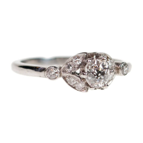 Bague 56 Bague solitaire en platine avec diamants 58 Facettes 3D54848BD3EB4CDFB8E7900D3D0443CD