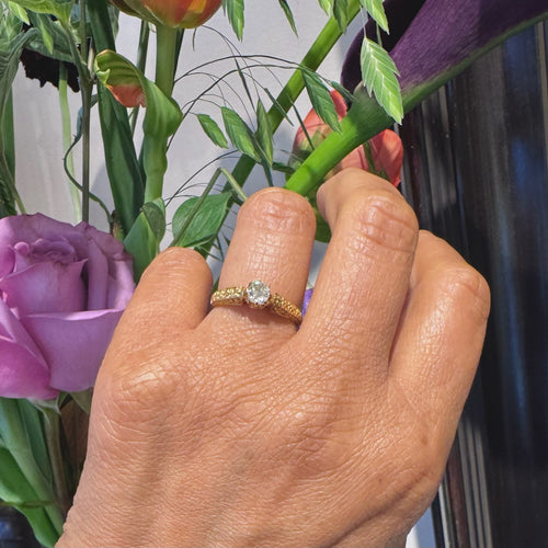 Bague 53 Bague solitaire en or 14k avec diamant taille ancienne 58 Facettes 9539AAF31A16466AA360F1F9A5F538E0