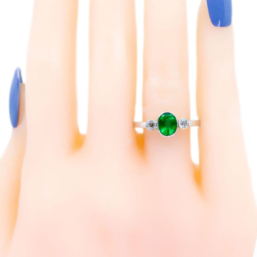 Bague 56 Bague trilogie en or blanc 14k, émeraude et diamants 58 Facettes BA20B83F65EA4B389E4D8DF4250EFFB8