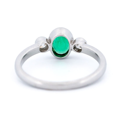 Bague 56 Bague trilogie en or blanc 14k, émeraude et diamants 58 Facettes BA20B83F65EA4B389E4D8DF4250EFFB8
