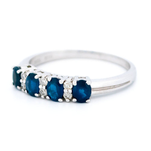 Bague 53 Bague en or blanc 14k, saphirs et diamants 58 Facettes A28D8A9A0CDA40E7836CD5CECD0B9E96