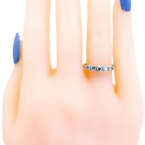 Bague 52 Bague Art déco en platine et diamants taille ancienne 58 Facettes 8D29C316746B4EEB8417BC502D3A01B7