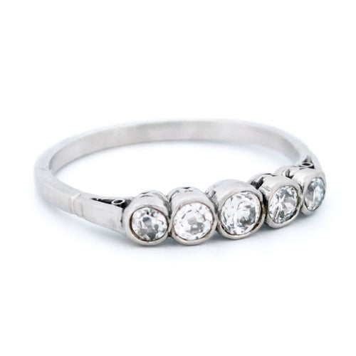 Bague 52 Bague Art déco en platine et diamants taille ancienne 58 Facettes 8D29C316746B4EEB8417BC502D3A01B7