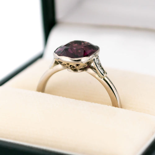 Bague 55 Bague solitaire en or blanc 14k, spinelle violet et diamants 58 Facettes 0E6834F78A724A9A84920FE8587E5737