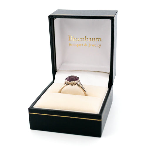 Bague 55 Bague solitaire en or blanc 14k, spinelle violet et diamants 58 Facettes 0E6834F78A724A9A84920FE8587E5737