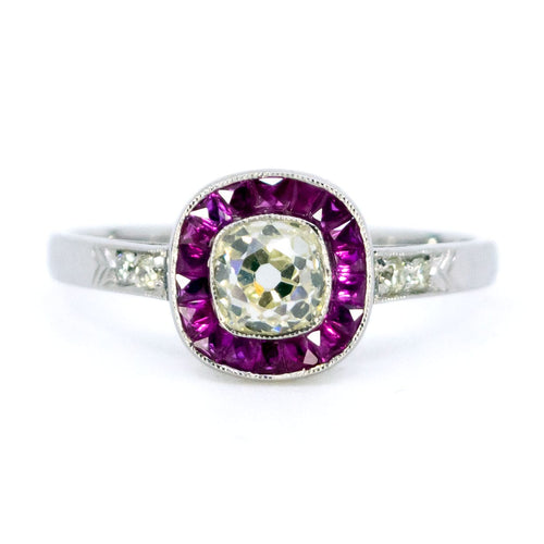 Bague 54 Bague à entourage en platine, diamant taille coussin et rubis 58 Facettes ADE2BF9354AF4E13979BDB8D0612296F