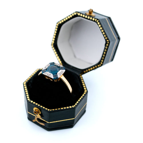 Bague 54 Bague Art déco en or jaune et blanc 14k, saphirs et diamants 58 Facettes A1B5A63F67DC470BBDE9C604A766488F
