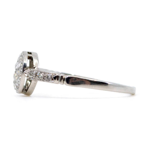 Bague 54 Bague halo en platine avec diamants taille ancienne 58 Facettes 23A83A74469D402CBA20F804ABC602F2
