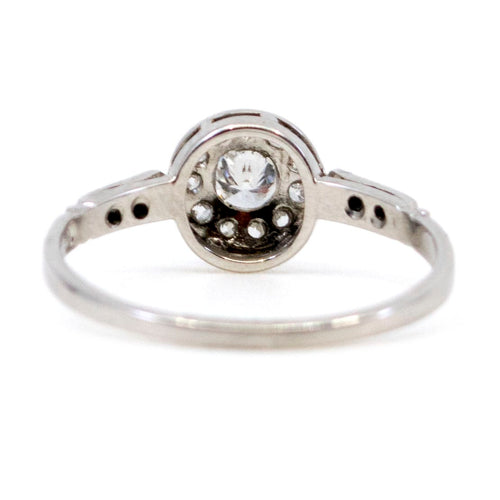 Bague 54 Bague halo en platine avec diamants taille ancienne 58 Facettes 23A83A74469D402CBA20F804ABC602F2