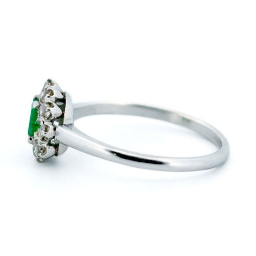 Bague 55 Bague en platine avec émeraude et diamant taille ancienne 58 Facettes EFE2B9EBF8604A5CAEB3D178155A7ABF
