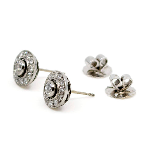Boucles d'oreilles Boucles d’oreilles en platine avec diamants taille ancienne 58 Facettes 6CE5BA28FD2842A4ADCCA197B267FC67