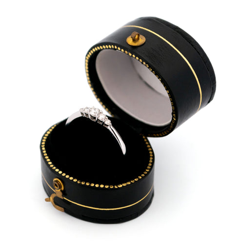 Bague 54 Bague en or blanc 14k avec diamant taille brillant 58 Facettes CD5D76BA9F344F16AE727F6FD4B7FFF7