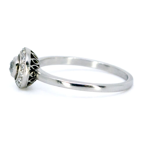 Bague 54 Bague halo en platine et diamants 58 Facettes F22F927C55B84450ABA6DDB751888584