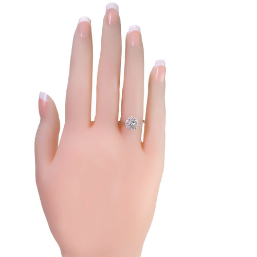 Bague 56 Bague cluster en or 18k et diamants taille brillant 58 Facettes DEC938C1D9A544659359E0D0296DCFFC