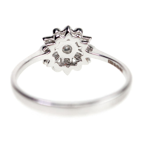 Bague 56 Bague cluster en or 18k et diamants taille brillant 58 Facettes DEC938C1D9A544659359E0D0296DCFFC