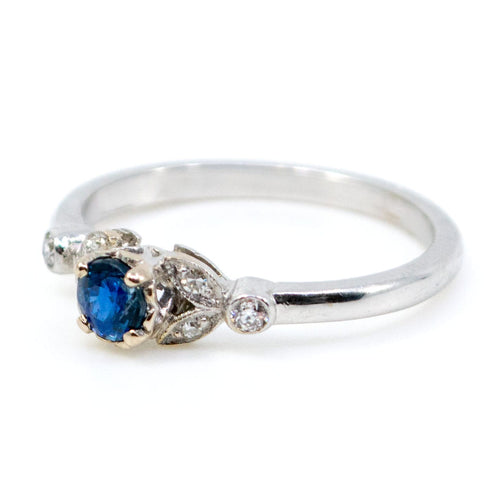 Bague 56 Bague en or blanc 18k, saphir et diamants 58 Facettes FDE2BC3730164241BDDC6684134D608E