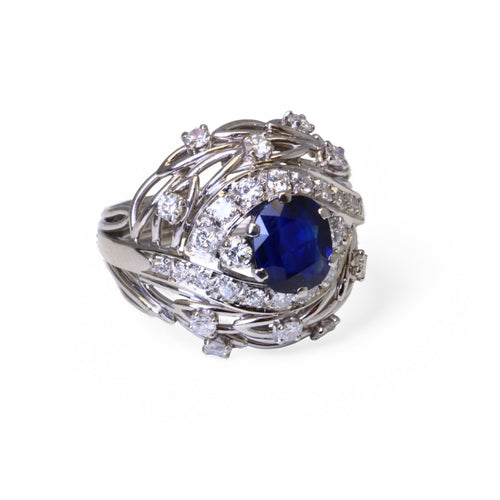 Bague 53 Bague dôme en platine saphir bleu naturel et diamants 58 Facettes