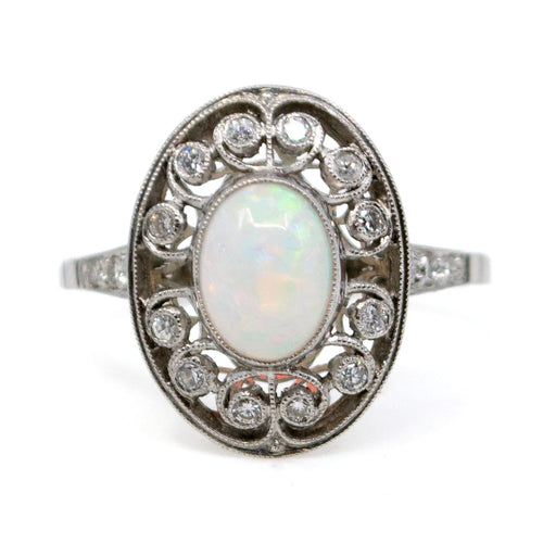 Bague 55 Bague ovale en platine, opale et diamants 58 Facettes 14D80DACA8CB47DF8F306575C7EFB4FC