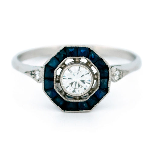 Bague 56 Bague Art déco octogonale en platine, diamants et saphirs 58 Facettes C0FBCA18C04641F598D2BCE928434FB6