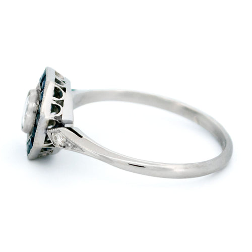 Bague 56 Bague Art déco octogonale en platine, diamants et saphirs 58 Facettes C0FBCA18C04641F598D2BCE928434FB6