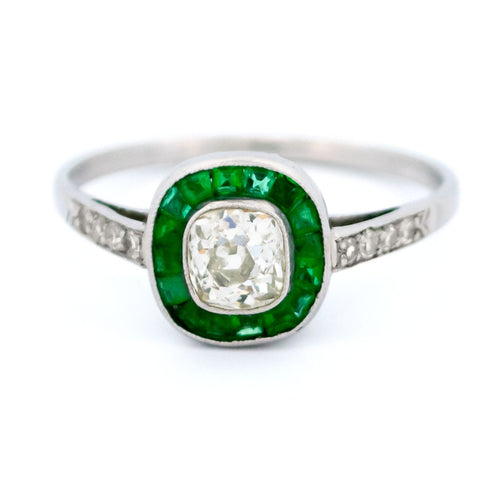 Bague 54 Bague halo en platine avec émeraudes et diamants 58 Facettes 0253537B9AA54B51AAA193B4ECCD23A9
