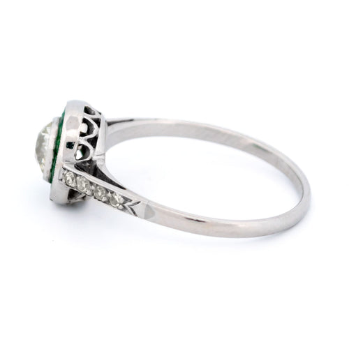 Bague 54 Bague halo en platine avec émeraudes et diamants 58 Facettes 0253537B9AA54B51AAA193B4ECCD23A9