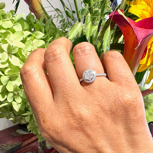Bague 55 Bague en or blanc 18k avec diamants taille brillant 58 Facettes 1FA636AA2C1442BBB1CDC1E69D596E14