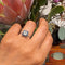 Bague 54 Bague carrée en platine avec diamant taille princesse et saphirs 58 Facettes A52D1E6B2BA848FCB2519AA2A63CA801