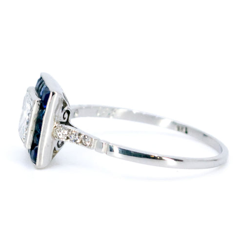 Bague 54 Bague carrée en platine avec diamant taille princesse et saphirs 58 Facettes A52D1E6B2BA848FCB2519AA2A63CA801