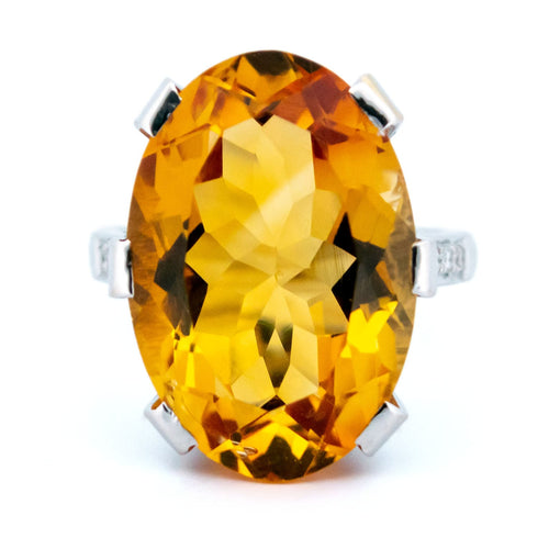 Bague 54 Bague cocktail vintage en or blanc 14k, citrine et diamants 58 Facettes E5B94BA880134E49AFEDA9AEC920006B