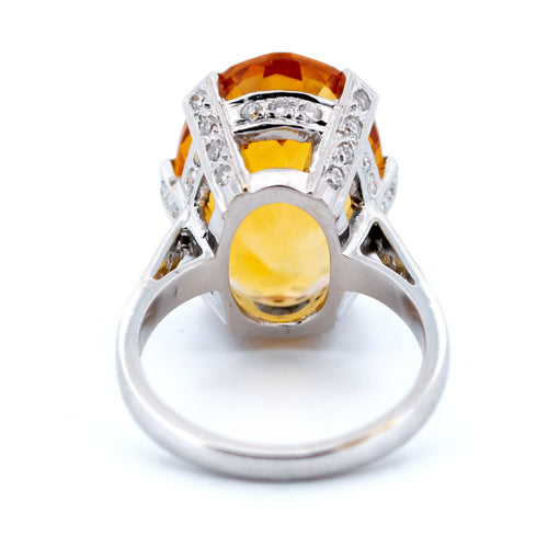 Bague 54 Bague cocktail vintage en or blanc 14k, citrine et diamants 58 Facettes E5B94BA880134E49AFEDA9AEC920006B