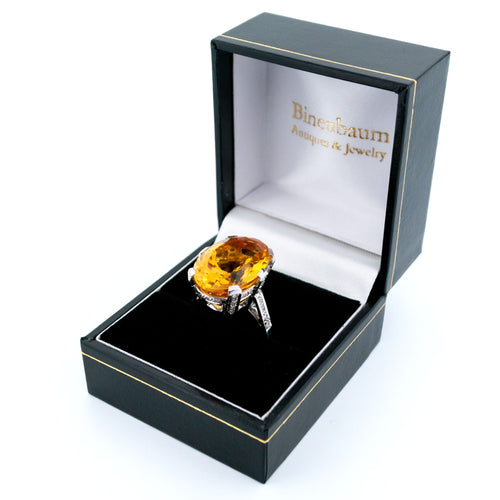 Bague 54 Bague cocktail vintage en or blanc 14k, citrine et diamants 58 Facettes E5B94BA880134E49AFEDA9AEC920006B