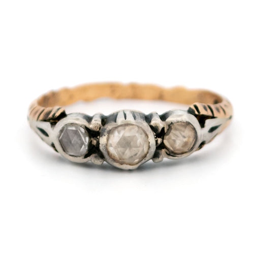 Bague 56 Bague trilogie en or jaune 14k et argent, diamants taille rose 58 Facettes 7F0D095BB9C4412DB0BF9781070A1B8A
