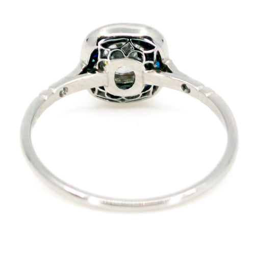 Bague 55 Bague halo en platine, diamants et saphirs 58 Facettes C3A10E2FADA749AA9DACD16984E79745