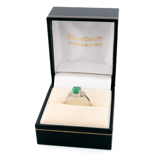 Bague 54 Bague en or blanc 18k, émeraude et diamants 58 Facettes F7D650BDFBEF4822B18867761C14008D