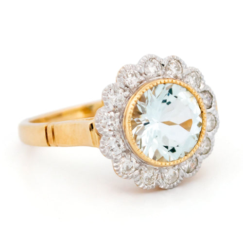 Bague 53 Bague en or jaune et blanc 14k, aigue-marine et diamants 58 Facettes 5F55EA1EF0754070A3605332A4EF245D