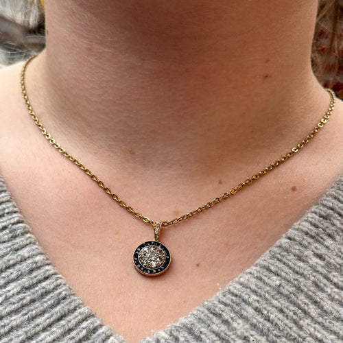 Pendentif Pendentif halo en or jaune 18k, diamants et saphirs 58 Facettes D9F99CA41C4F4EEAB5B6C577DAFF9F76