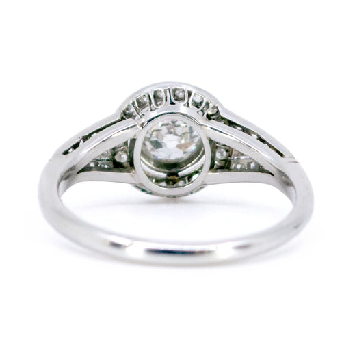 Bague 55 Bague halo en platine et diamants 58 Facettes 4B417232EA874314B786848693E1F8F4