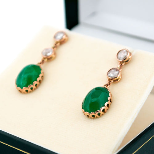 Boucles d'oreilles Boucles d’oreilles pendantes - Émeraudes et diamants taille rose en or 14k 58 Facettes 8060EC94C1E44A3E8465489D27AE75AD