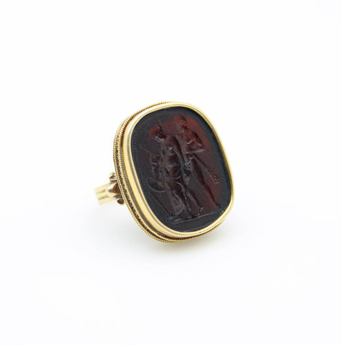 Bague 52 Georgian - Bague intaille Tassie en or 18K et verre rouge 58 Facettes