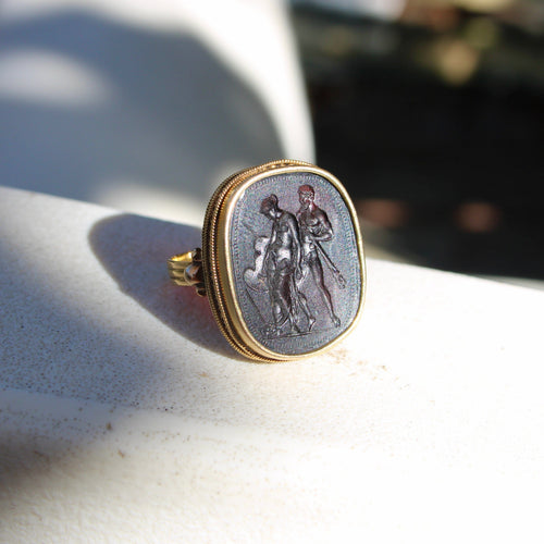Bague 52 Georgian - Bague intaille Tassie en or 18K et verre rouge 58 Facettes