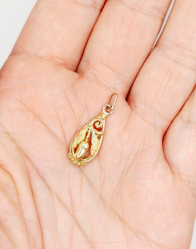Pendentif Pendentif victorien en or rose 18k, fleur finement ciselée 58 Facettes A07111