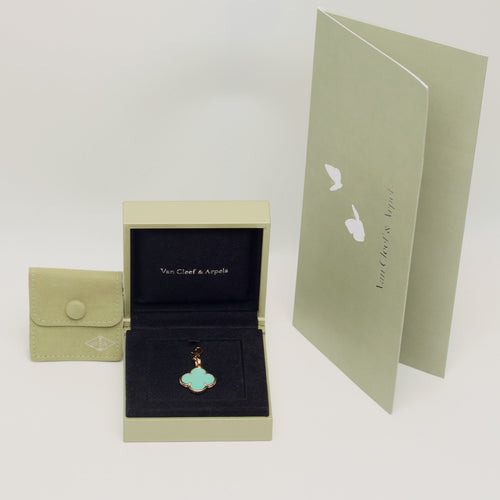 Van Cleef & Arpels Magic Alhambra - Pendentif en or jaune et turquoise 58 Facettes