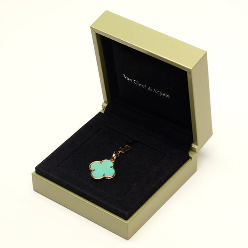 Van Cleef & Arpels Magic Alhambra - Pendentif en or jaune et turquoise 58 Facettes