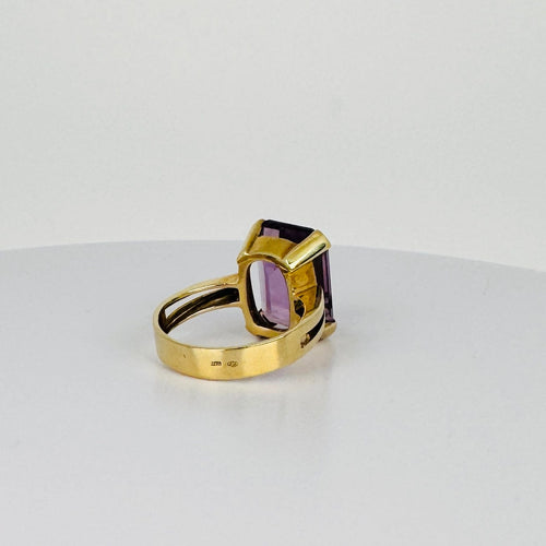 Bague 54 Bague vintage en or jaune 14 ct et améthyste 58 Facettes 2603019