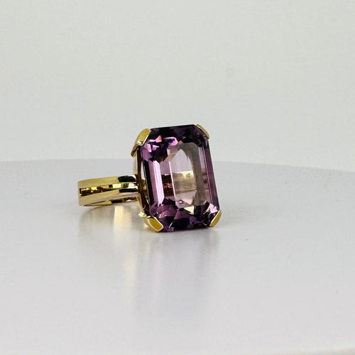 Bague 54 Bague vintage en or jaune 14 ct et améthyste 58 Facettes 2603019