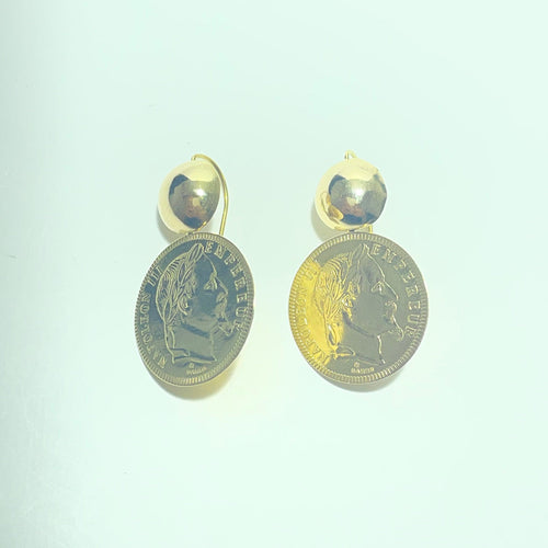 Style Napoléon - Boucles d'oreilles pendantes en or jaune 18K 58 Facettes 260153