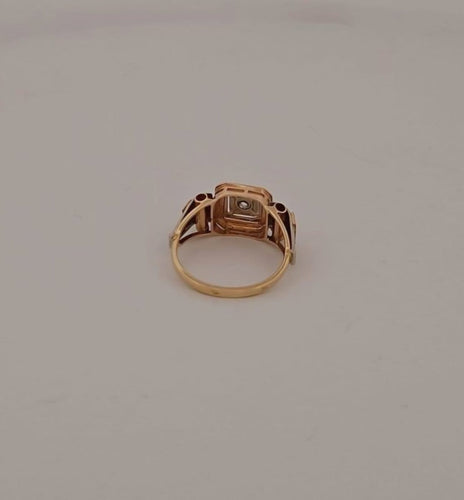 Bague 51 Bague fleur en or blanc et diamants 58 Facettes 2504811